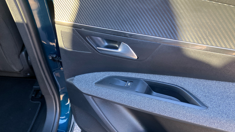 Peugeot 5008 1.2 PureTech Active Premium+ 5dr EAT8 Petrol Estate